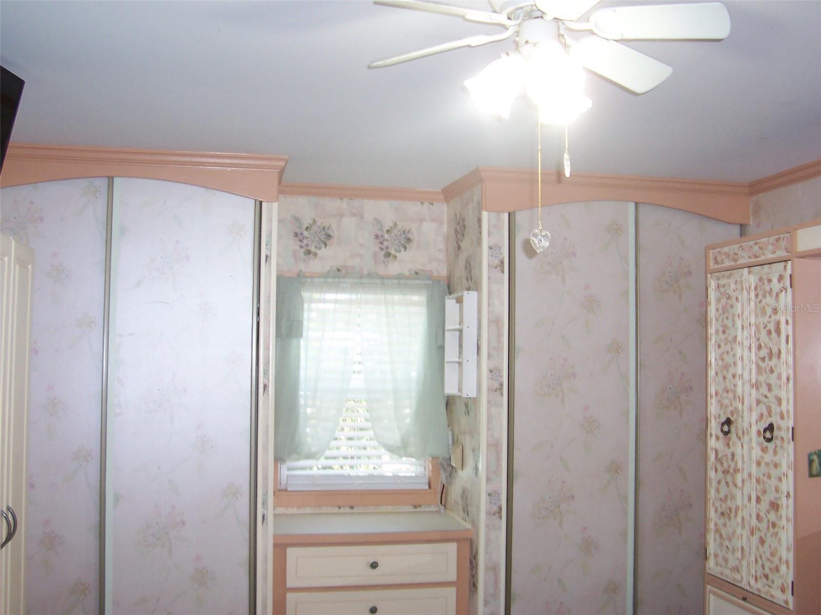 TB8373912 Property Photo