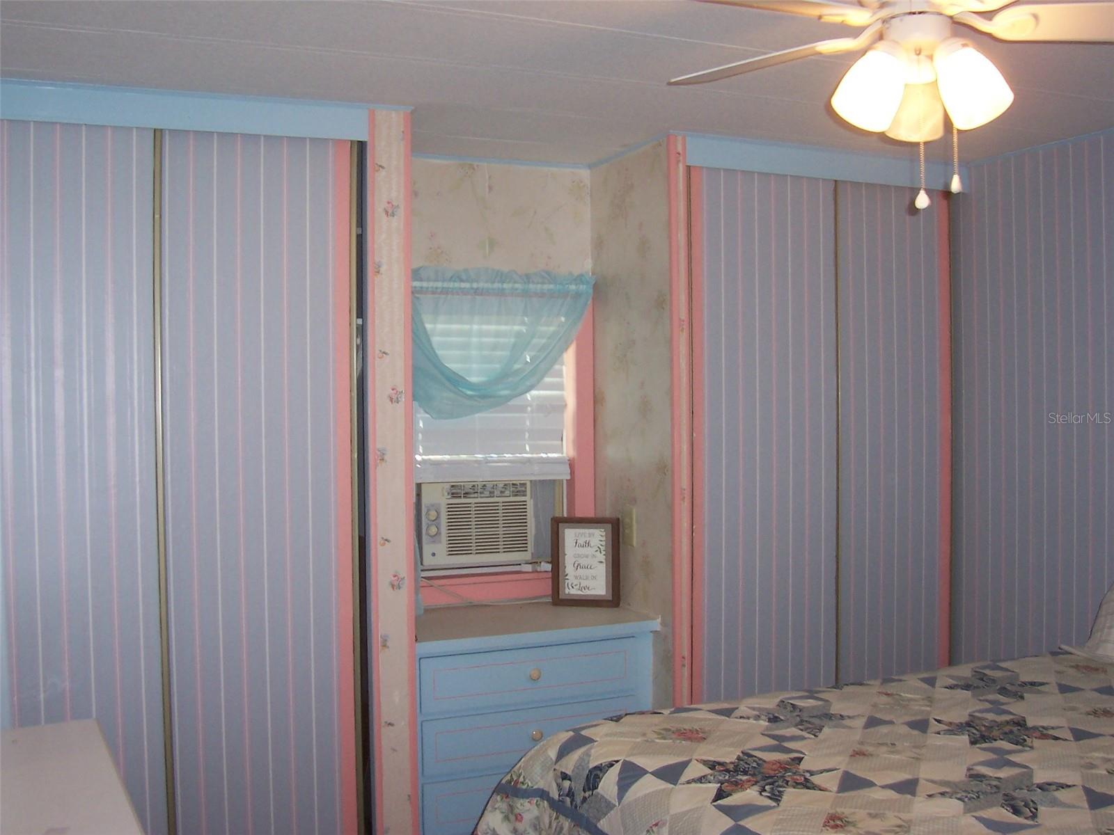 TB8373912 Property Photo