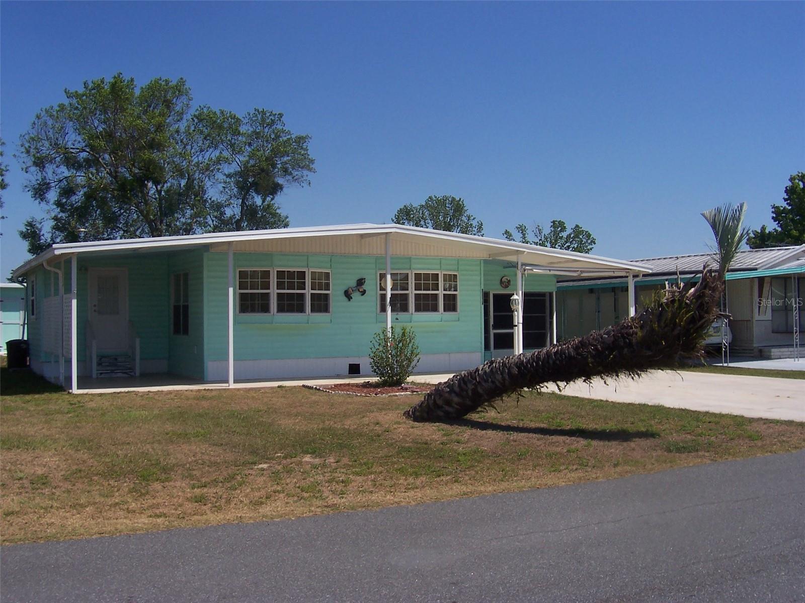 TB8373912 Property Photo