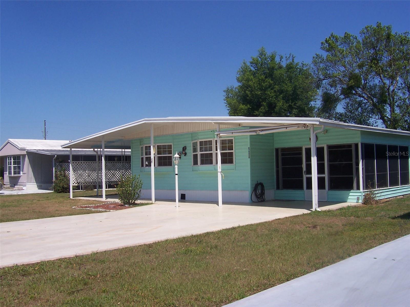 TB8373912 Property Photo