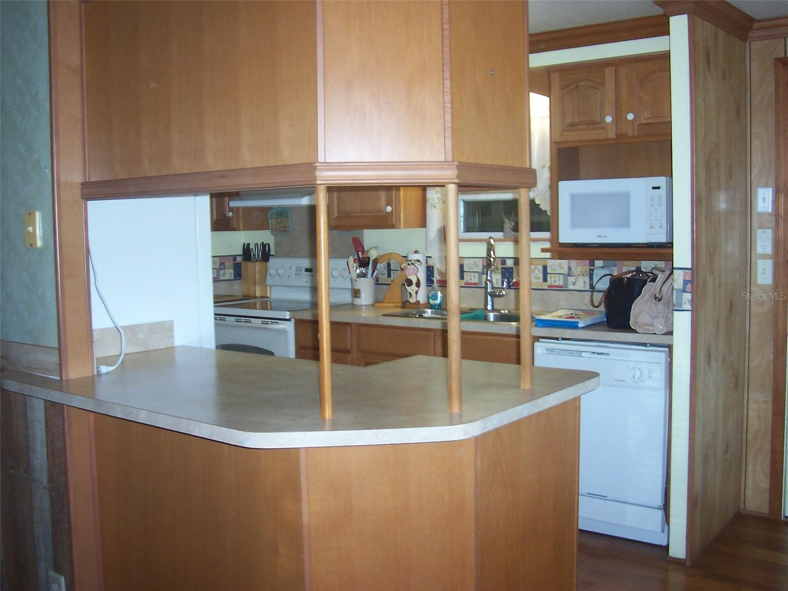 TB8373912 Property Photo