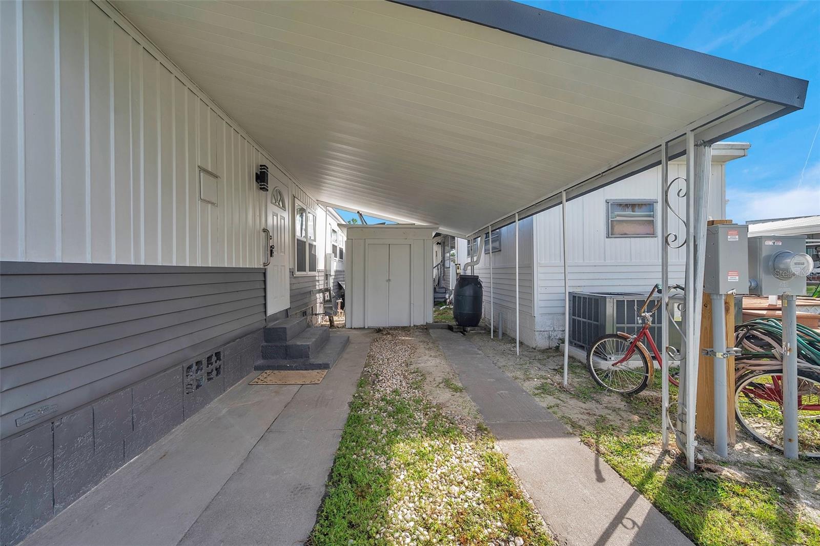 4851 W GANDY BLVD #B6 L27, TAMPA, FL, 33611