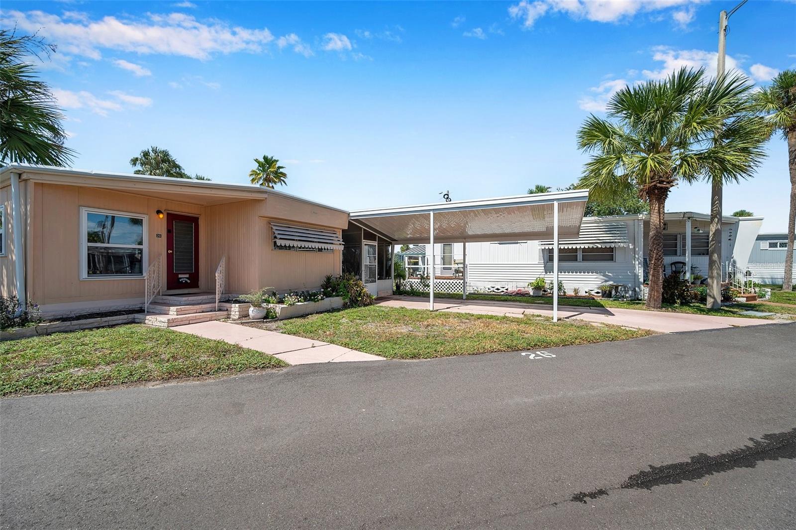 4851 W GANDY BLVD #B6 L27, TAMPA, FL, 33611