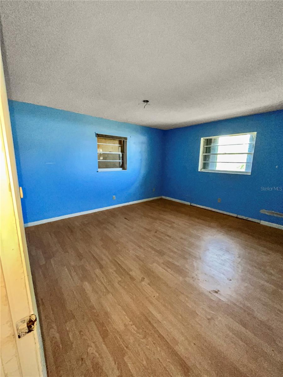 118 SW LANCASTER AVE, PORT ST LUCIE, FL, 34984