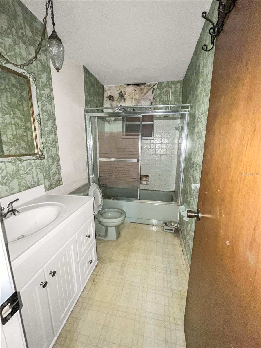 118 SW LANCASTER AVE, PORT ST LUCIE, FL, 34984