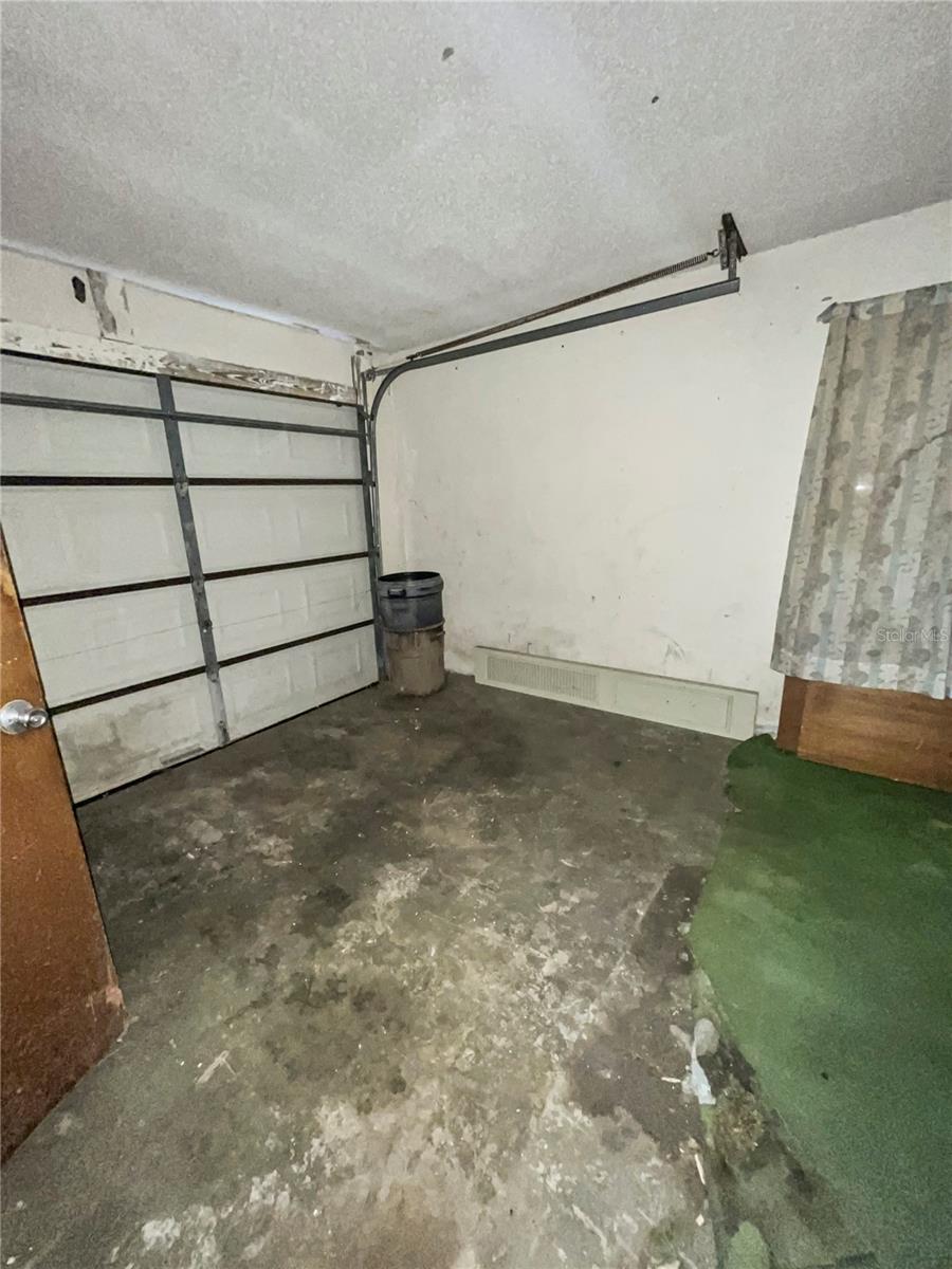 118 SW LANCASTER AVE, PORT ST LUCIE, FL, 34984