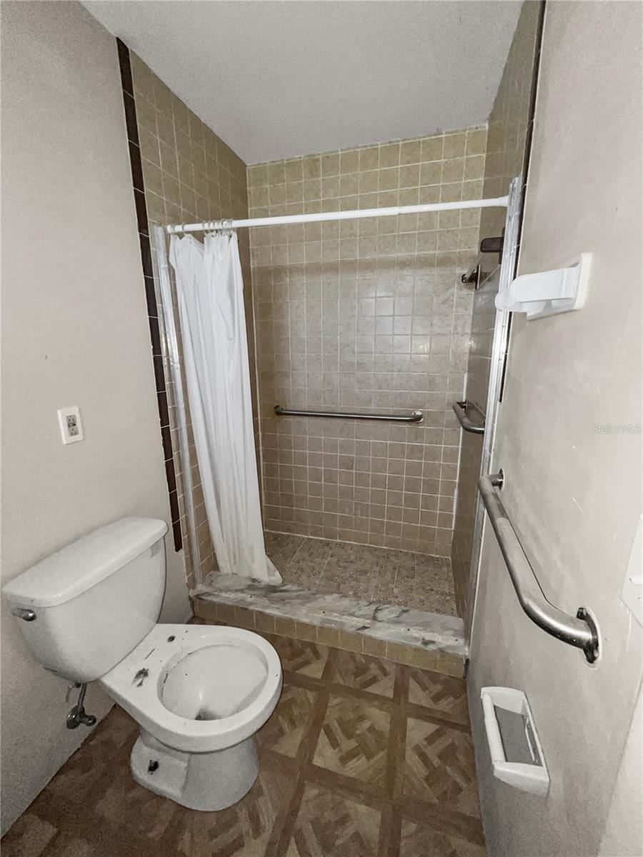 118 SW LANCASTER AVE, PORT ST LUCIE, FL, 34984