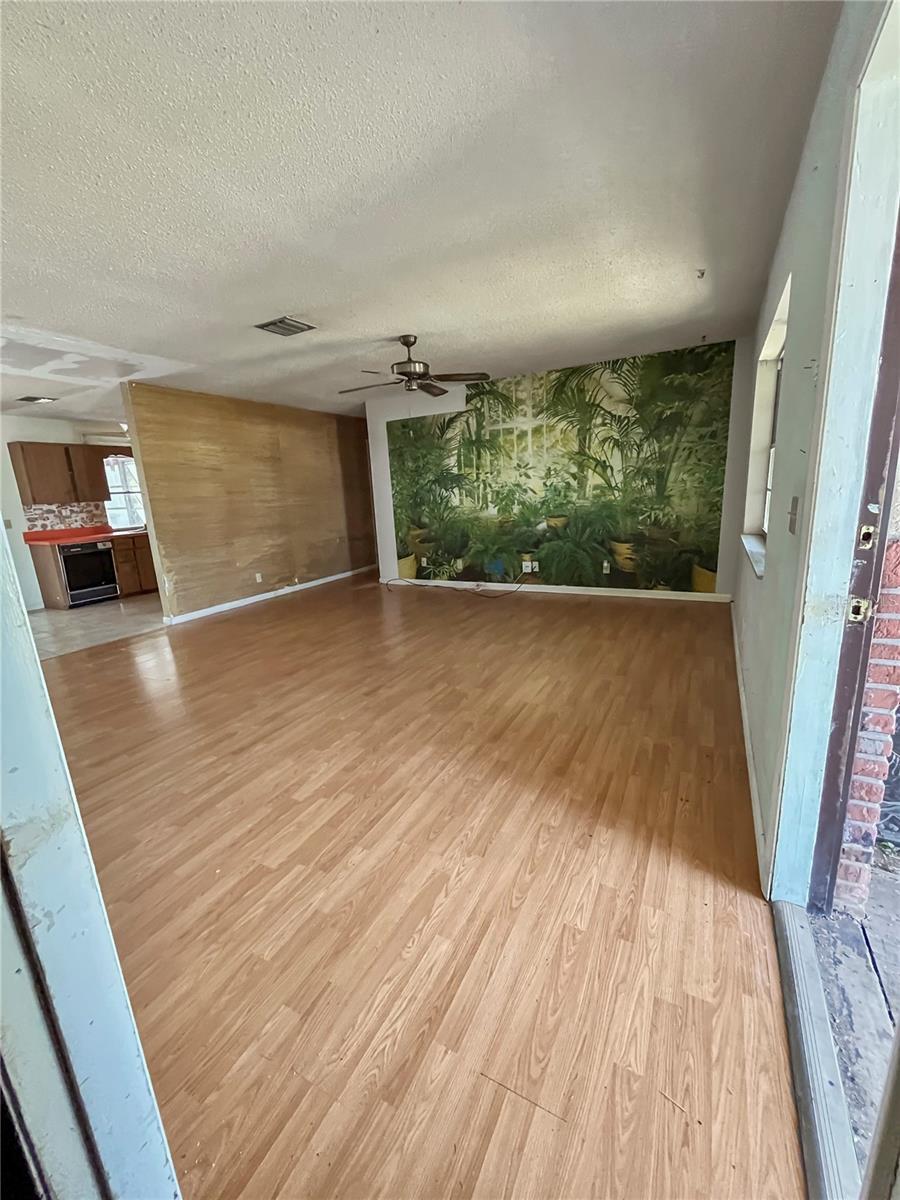 118 SW LANCASTER AVE, PORT ST LUCIE, FL, 34984