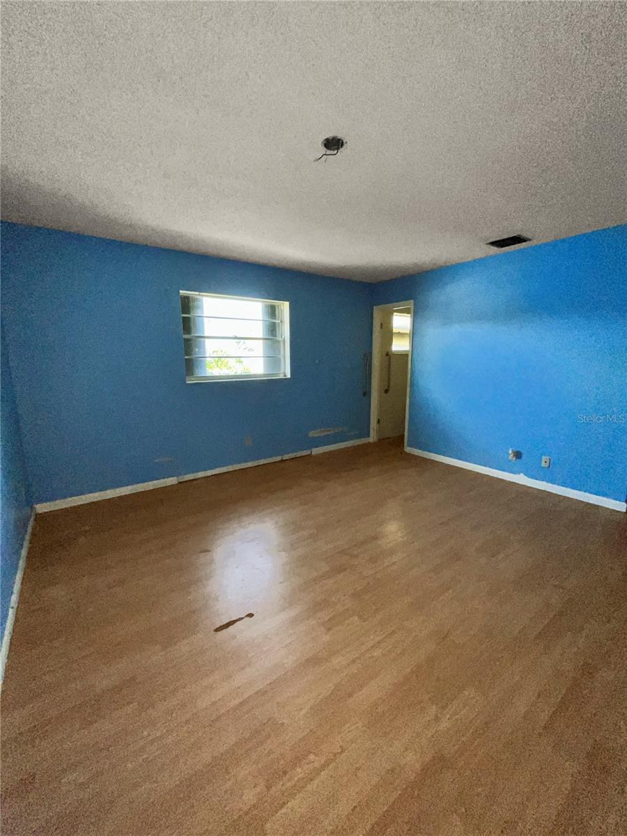 118 SW LANCASTER AVE, PORT ST LUCIE, FL, 34984