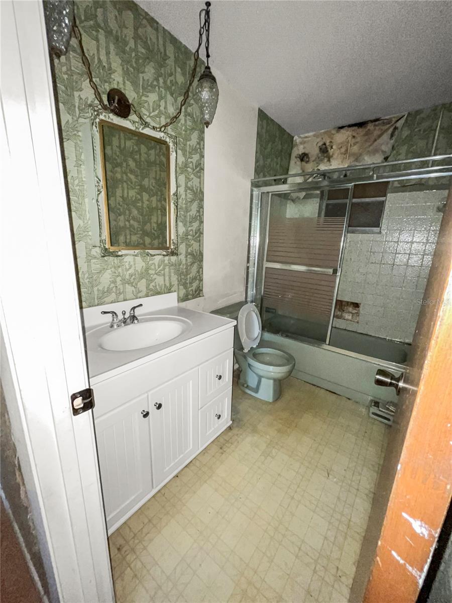 118 SW LANCASTER AVE, PORT ST LUCIE, FL, 34984