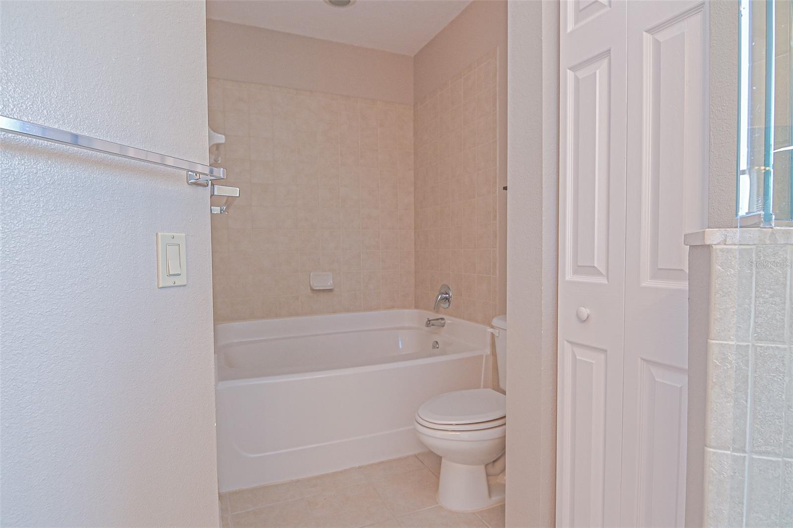 3704 AVALON PARK EAST BLVD, ORLANDO, FL, 32828