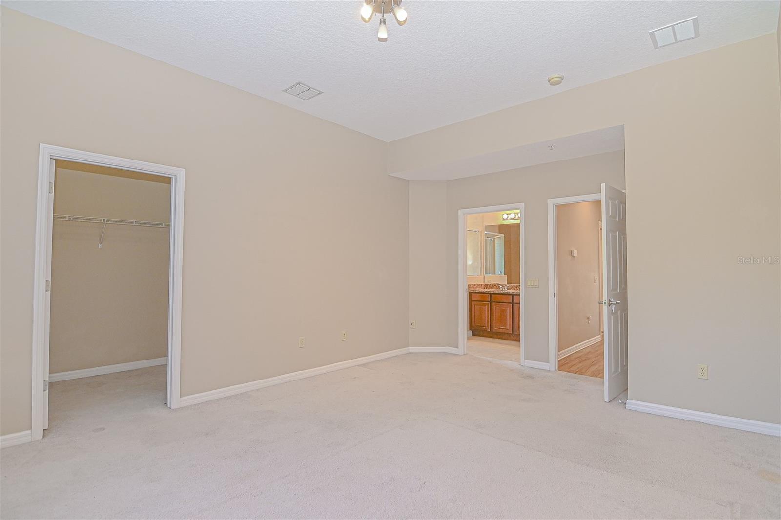 3704 AVALON PARK EAST BLVD, ORLANDO, FL, 32828