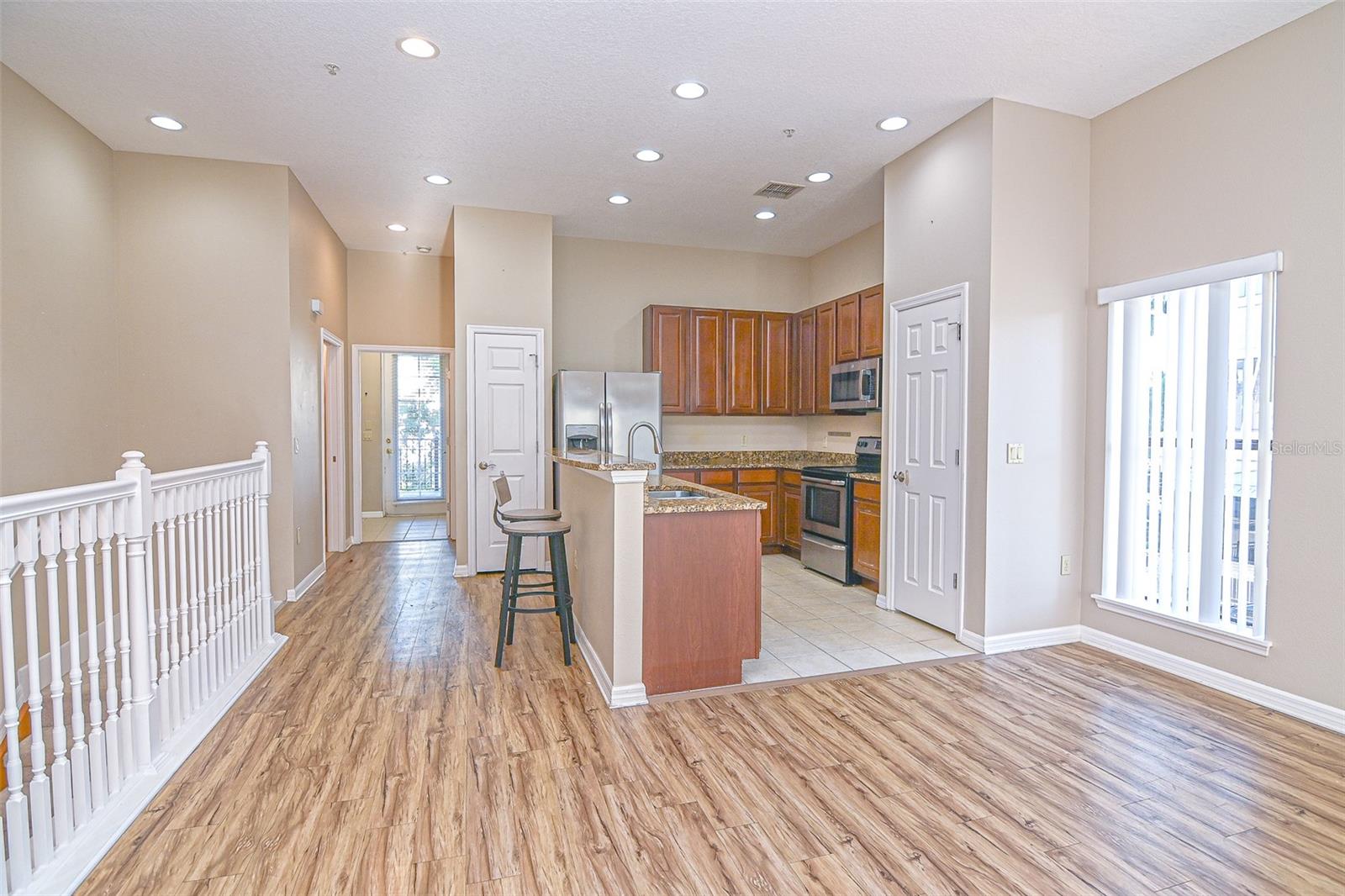 3704 AVALON PARK EAST BLVD, ORLANDO, FL, 32828