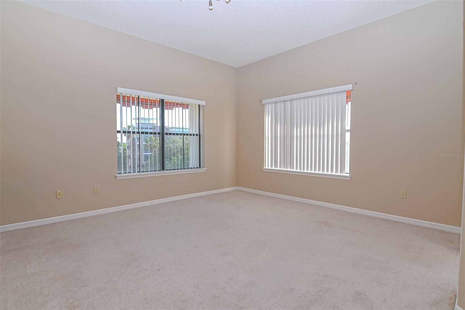 3704 AVALON PARK EAST BLVD, ORLANDO, FL, 32828