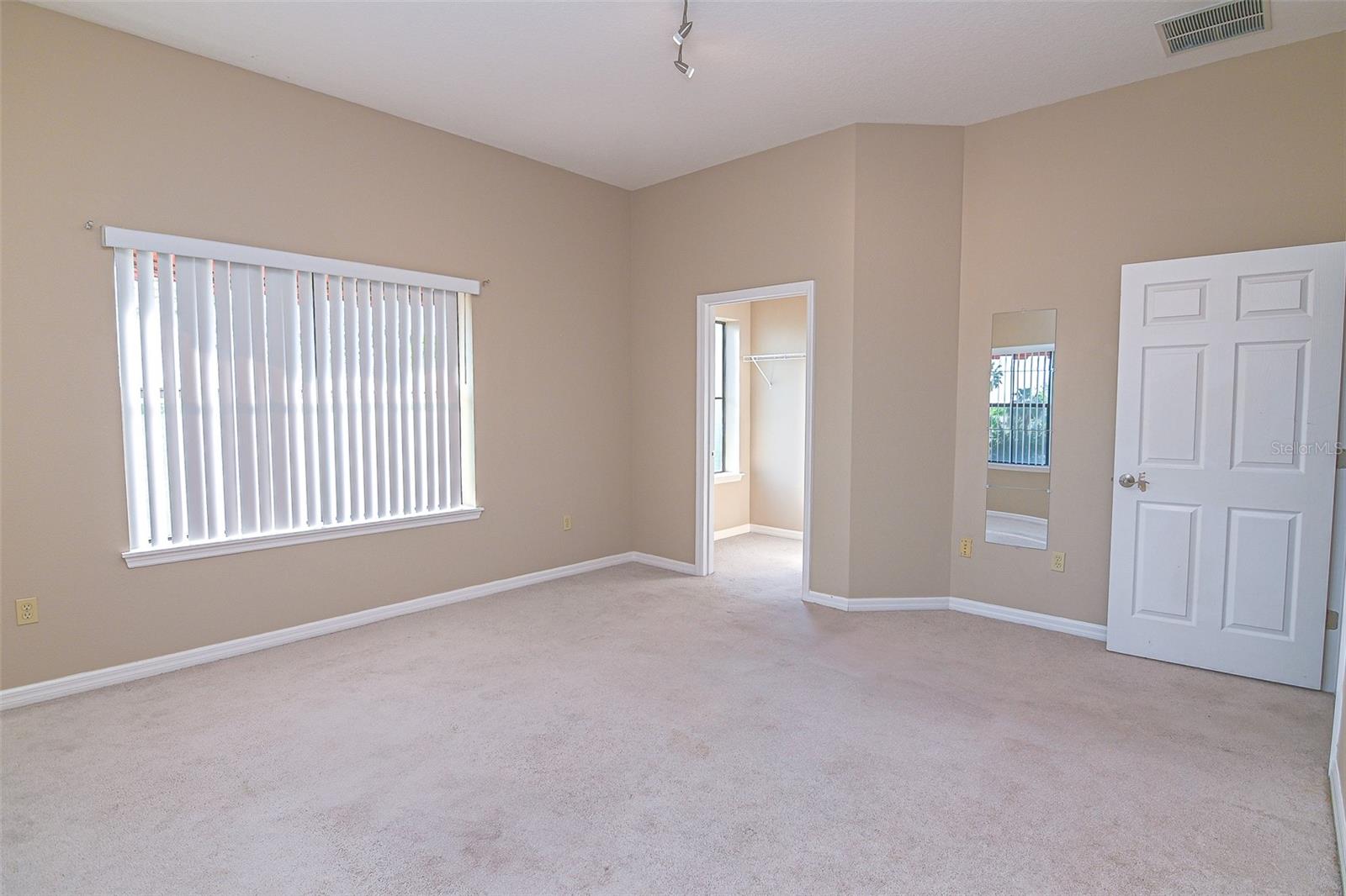 3704 AVALON PARK EAST BLVD, ORLANDO, FL, 32828