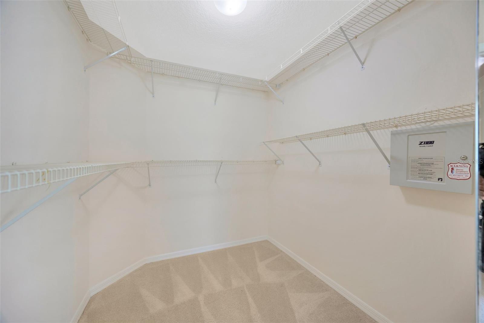 15824 SANCTUARY DR, TAMPA, FL, 33647