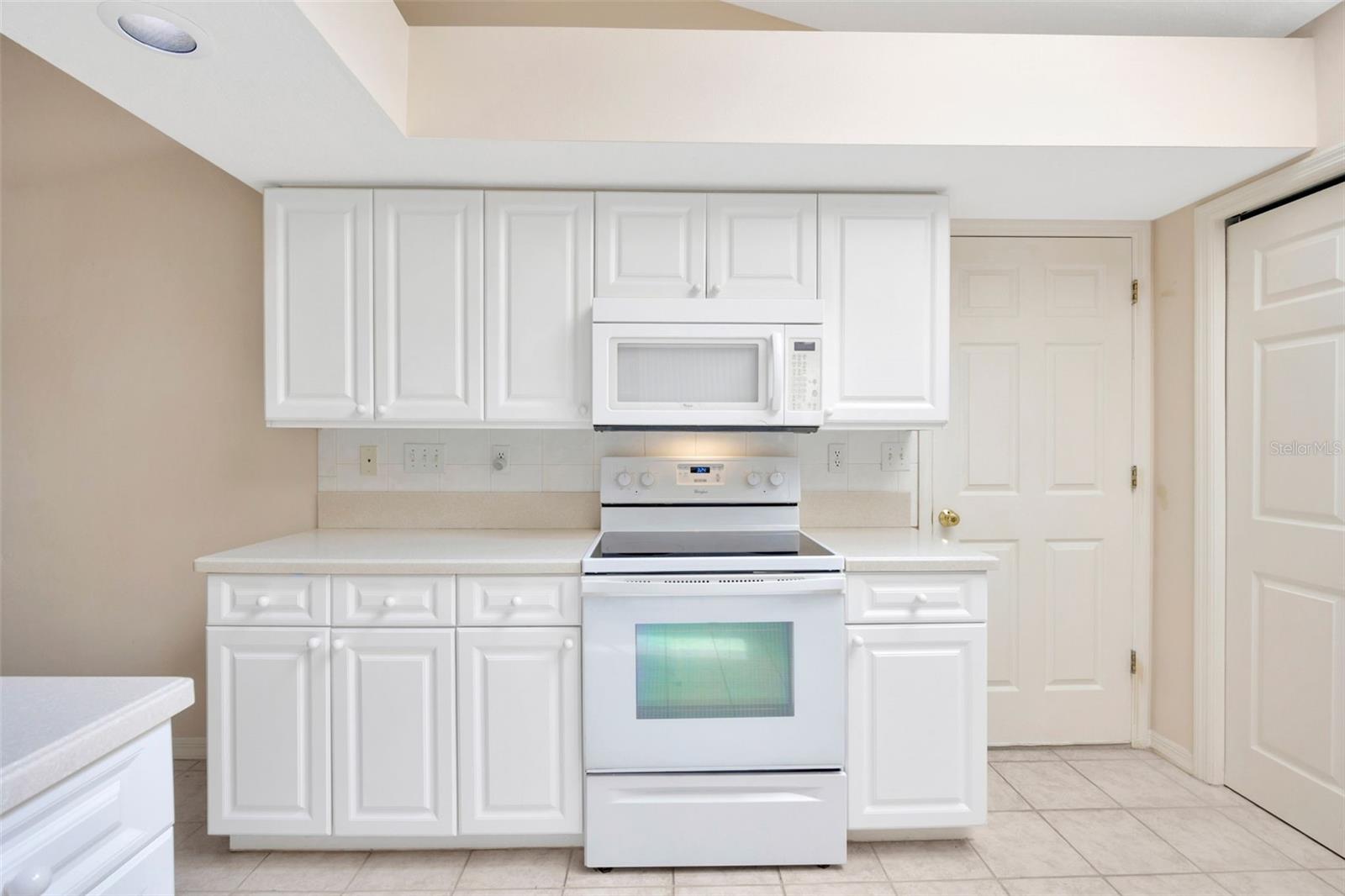 15824 SANCTUARY DR, TAMPA, FL, 33647