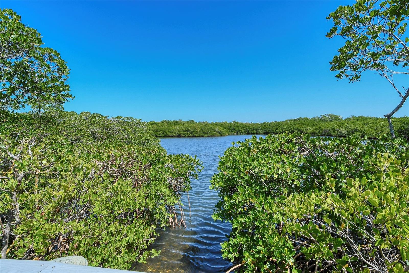 5230 LANDINGS BLVD #101, SARASOTA, FL, 34231