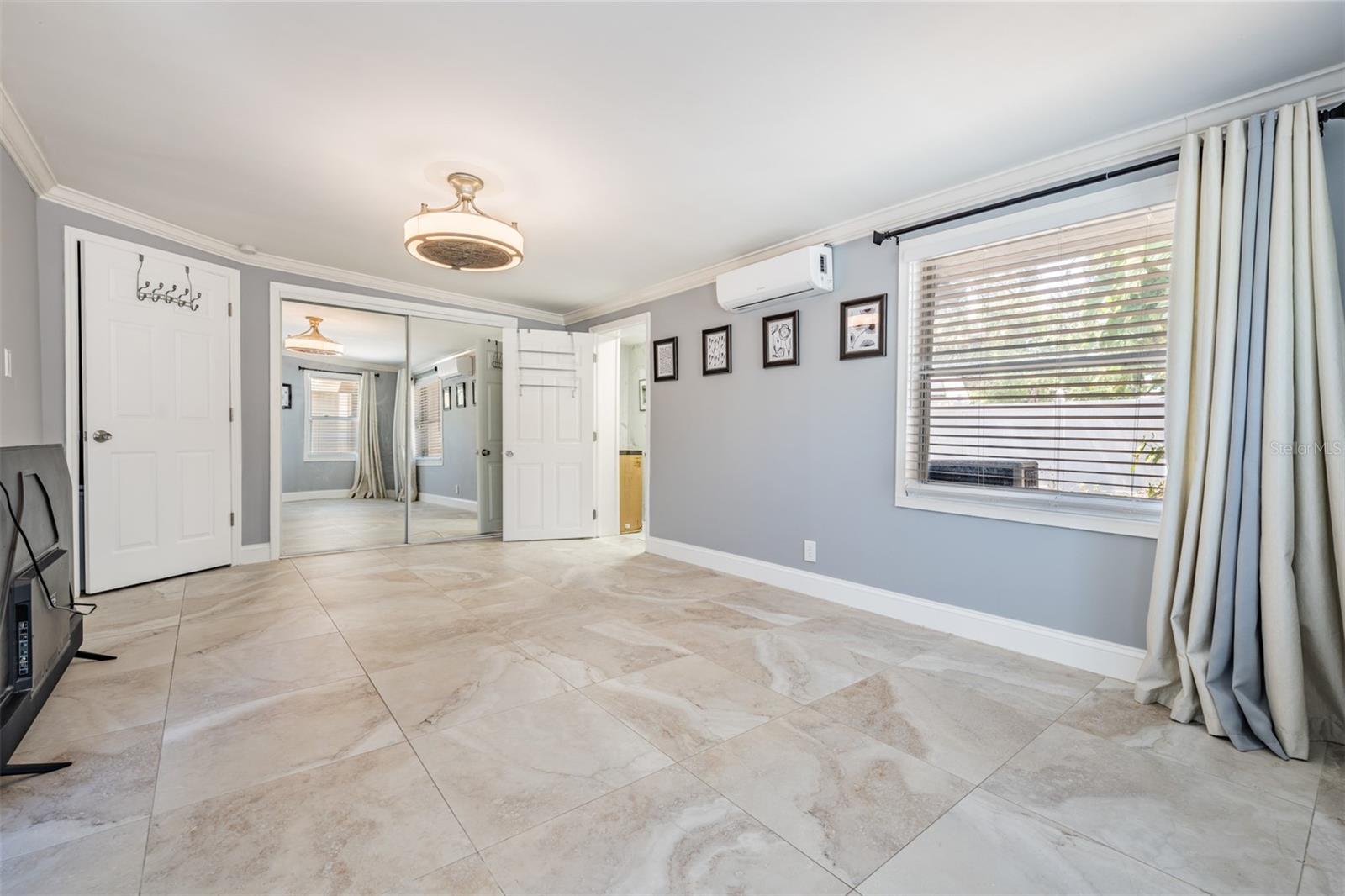 8816 MEMORIAL HWY, TAMPA, FL, 33615