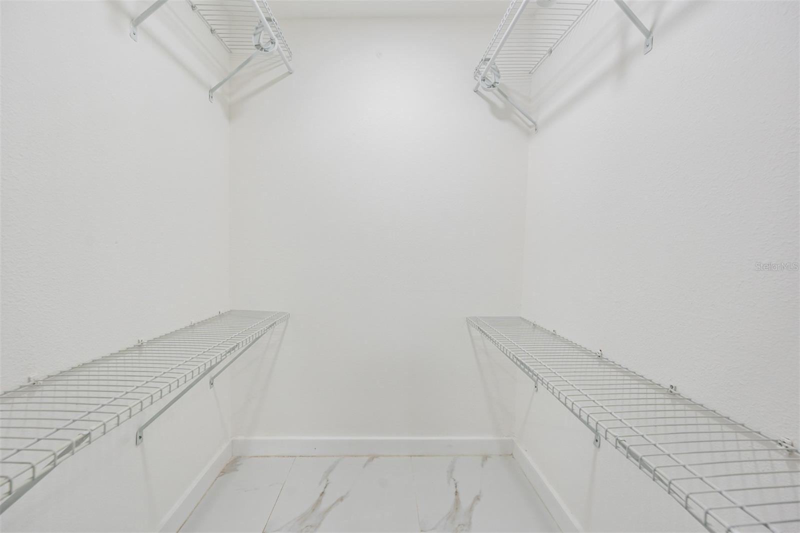 8816 MEMORIAL HWY, TAMPA, FL, 33615