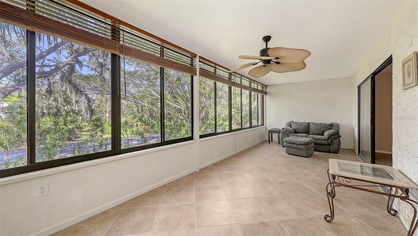 811 OAK DR #811, BRADENTON, FL, 34210