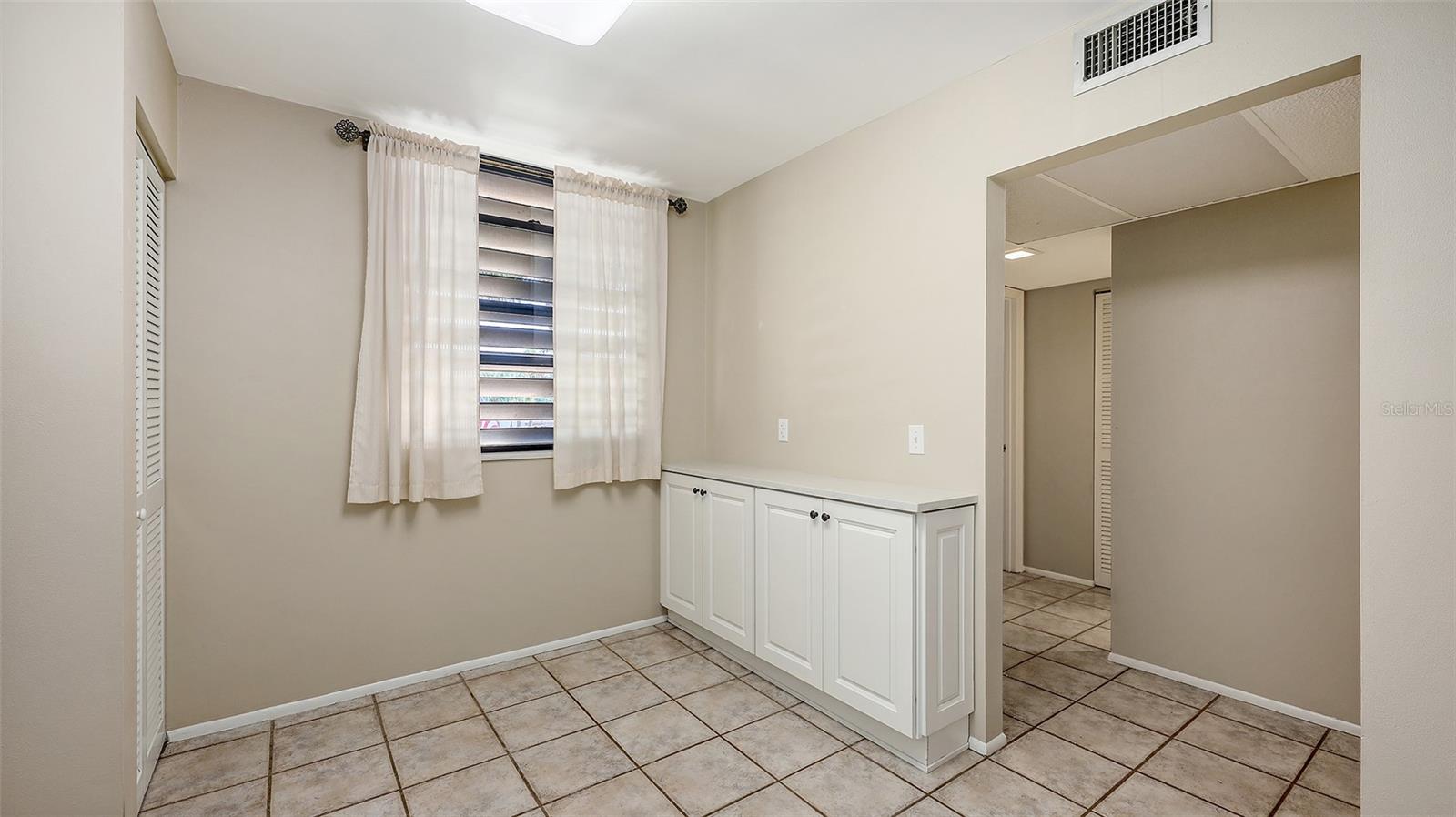 811 OAK DR #811, BRADENTON, FL, 34210