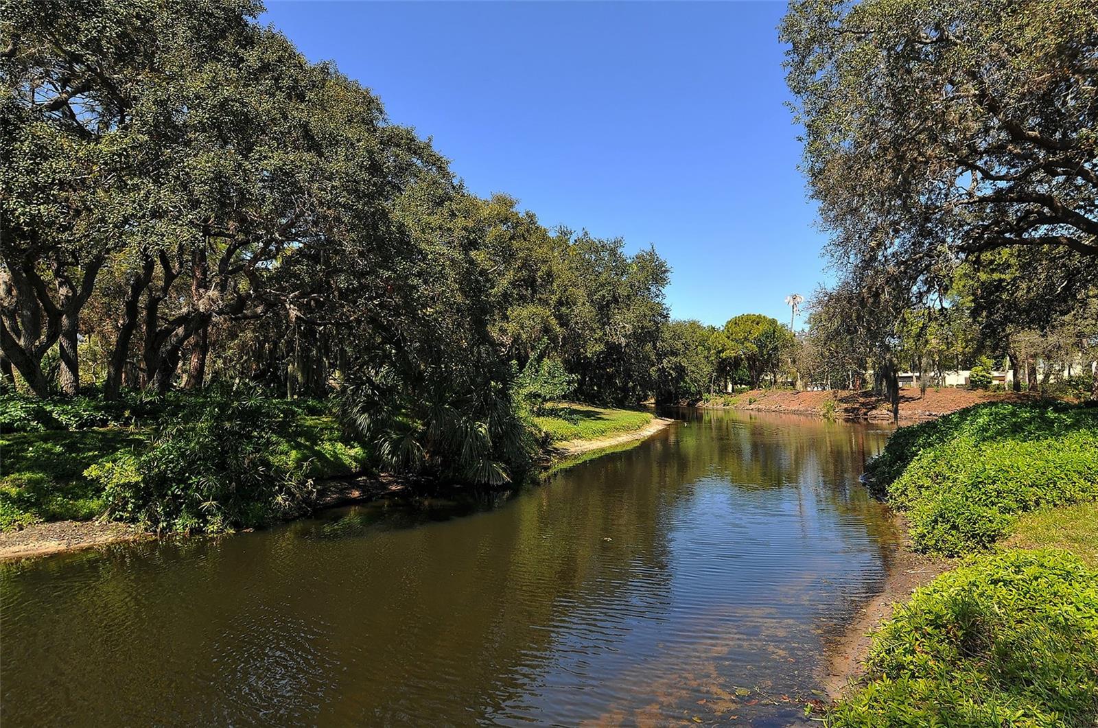 811 OAK DR #811, BRADENTON, FL, 34210