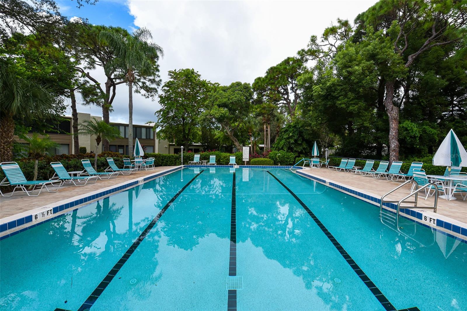 811 OAK DR #811, BRADENTON, FL, 34210