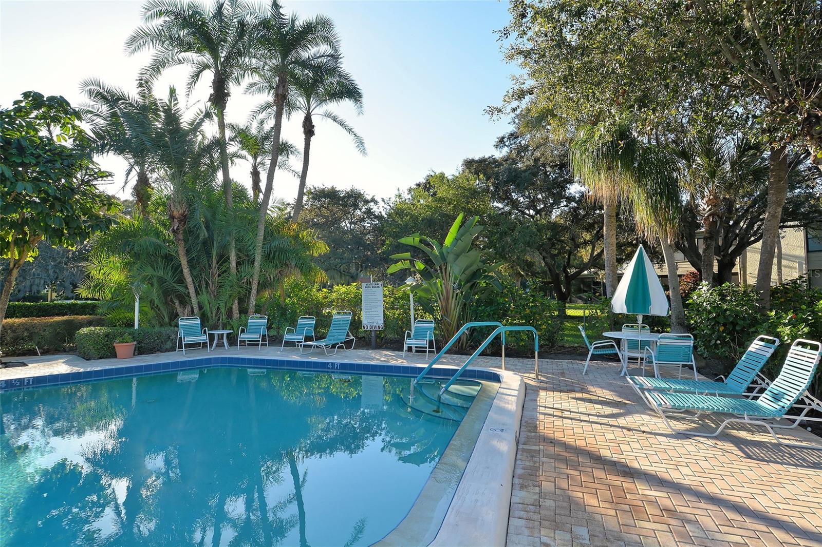 811 OAK DR #811, BRADENTON, FL, 34210