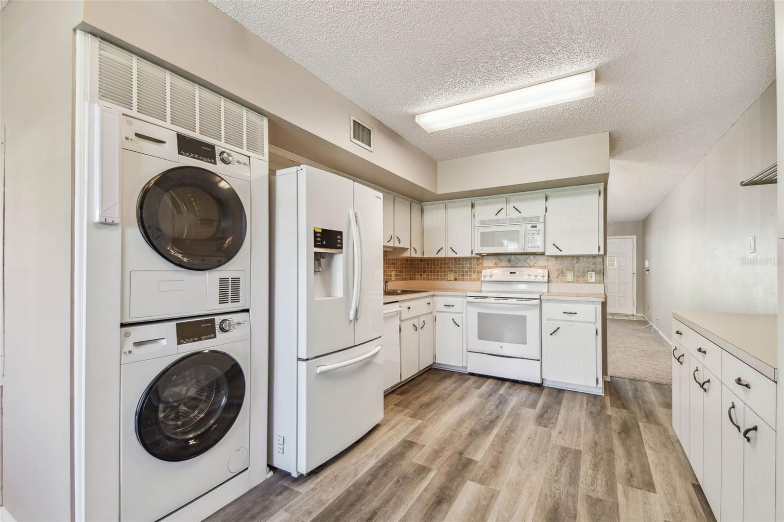 2226 SWITZERLAND WAY #16, CLEARWATER, FL, 33763