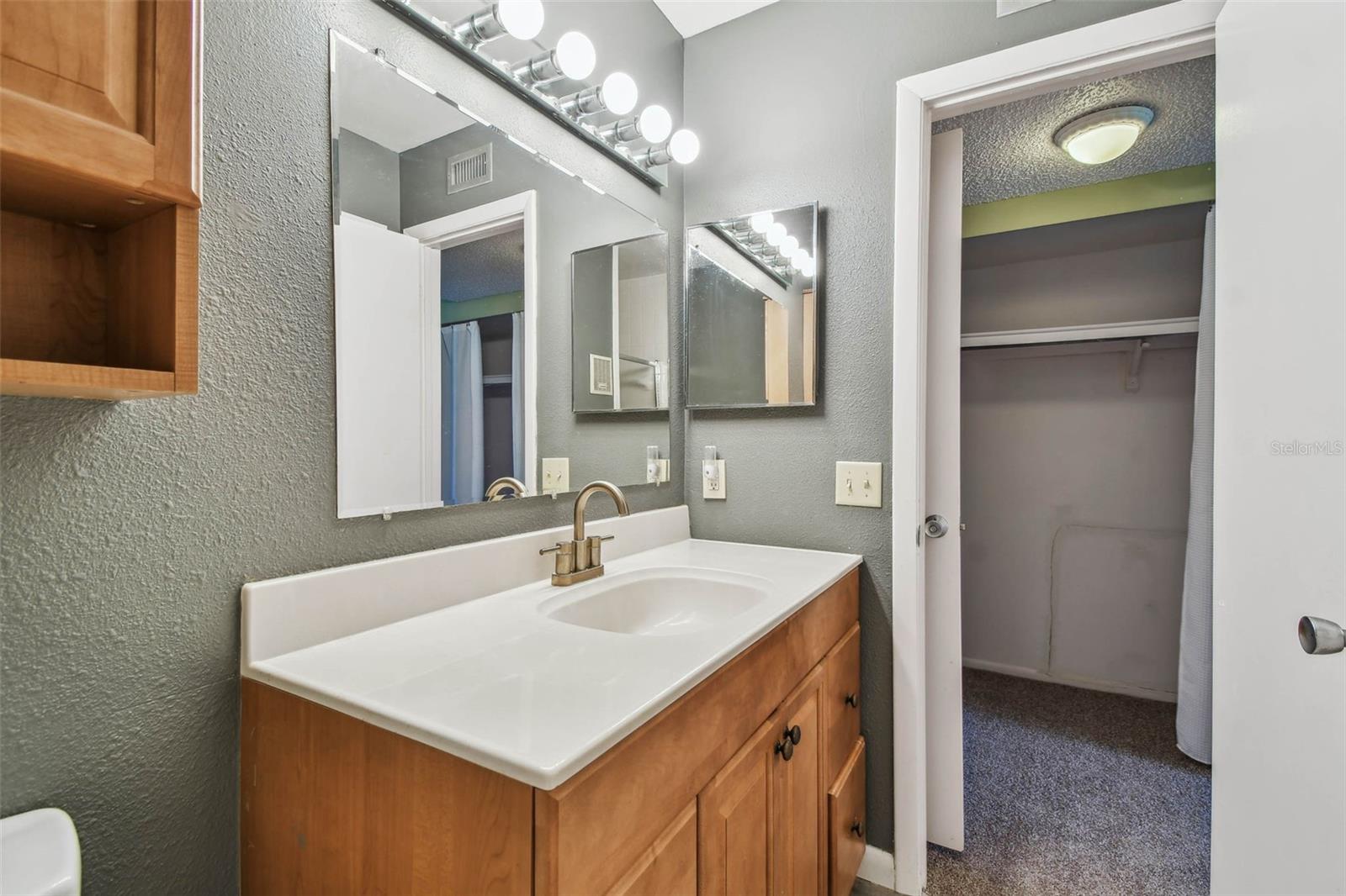 2226 SWITZERLAND WAY #16, CLEARWATER, FL, 33763