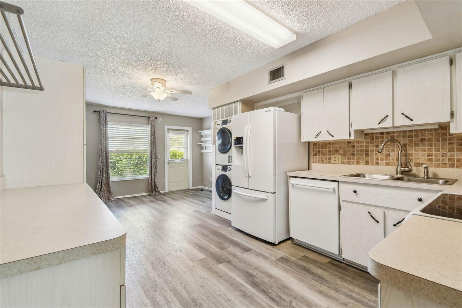 2226 SWITZERLAND WAY #16, CLEARWATER, FL, 33763