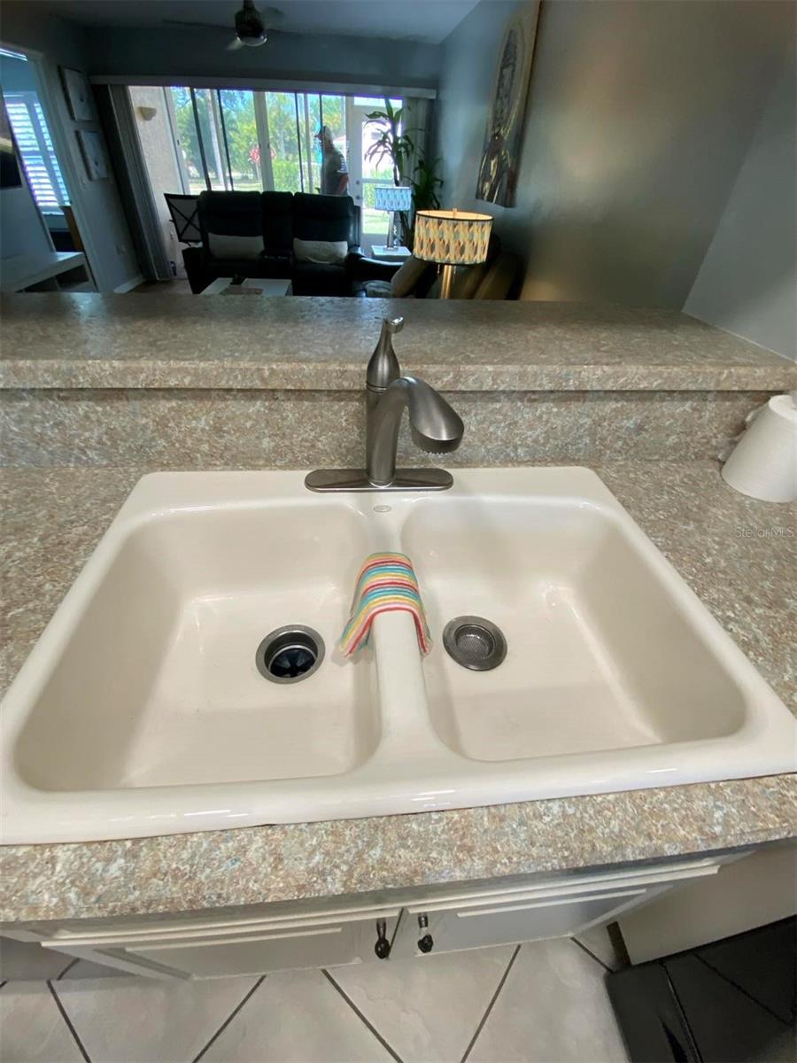 12144 SW EGRET CIR #201, LAKE SUZY, FL, 34269