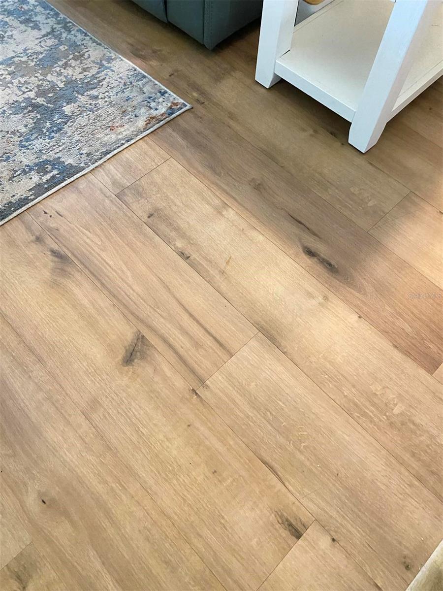 12144 SW EGRET CIR #201, LAKE SUZY, FL, 34269