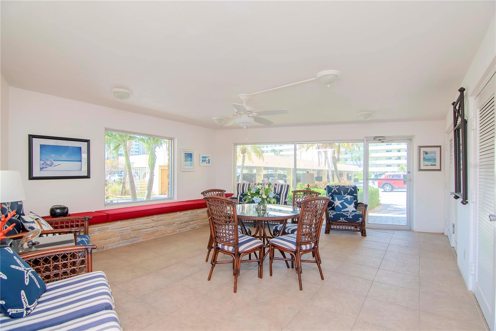 4725 COVE CIR #810, ST PETERSBURG, FL, 33708