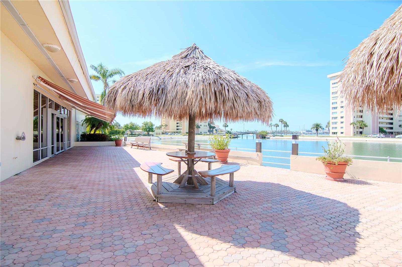 4725 COVE CIR #810, ST PETERSBURG, FL, 33708