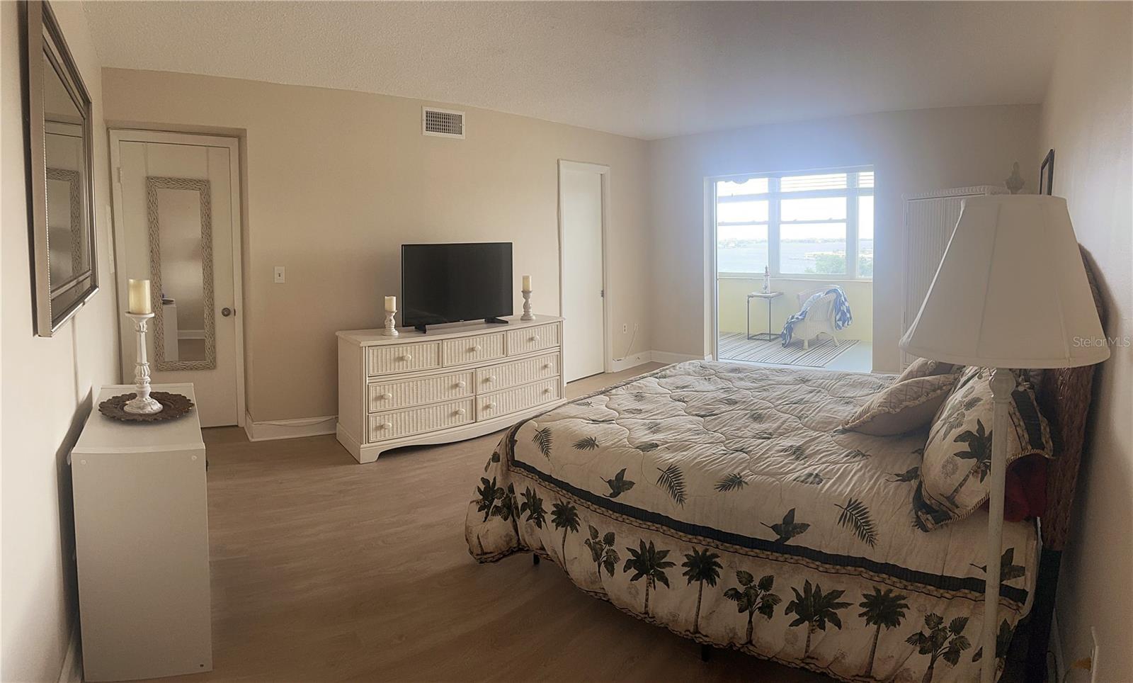 4725 COVE CIR #810, ST PETERSBURG, FL, 33708