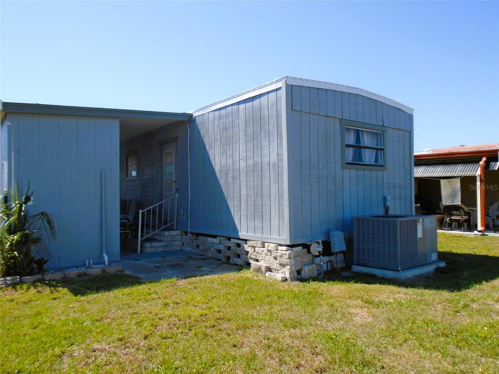 TB8374069 Property Photo