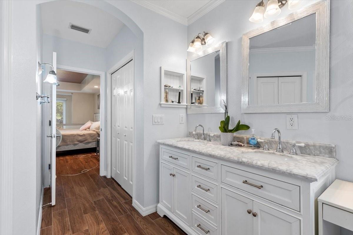 6230 GANNETDALE DR, LITHIA, FL, 33547