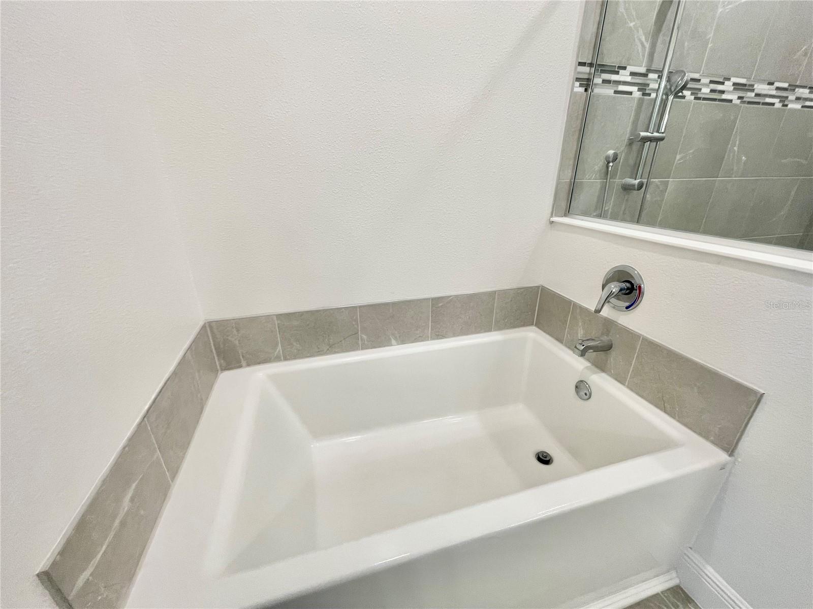 24413 NW 23RD LN, NEWBERRY, FL, 32669