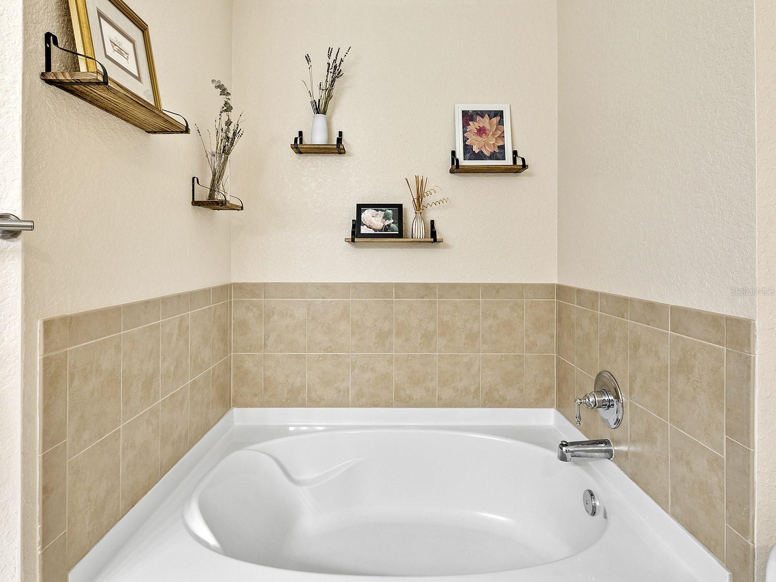 1064 N TAMIAMI TRL #1611, SARASOTA, FL, 34236