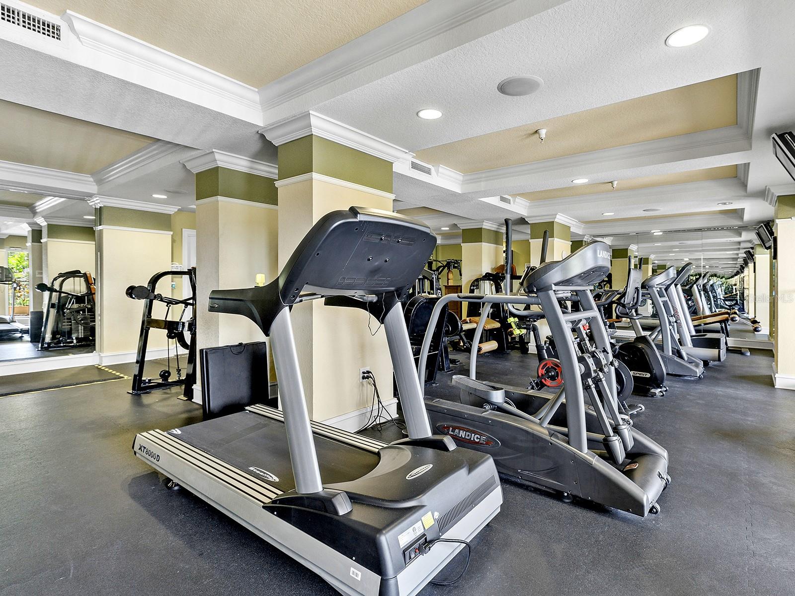 1064 N TAMIAMI TRL #1611, SARASOTA, FL, 34236