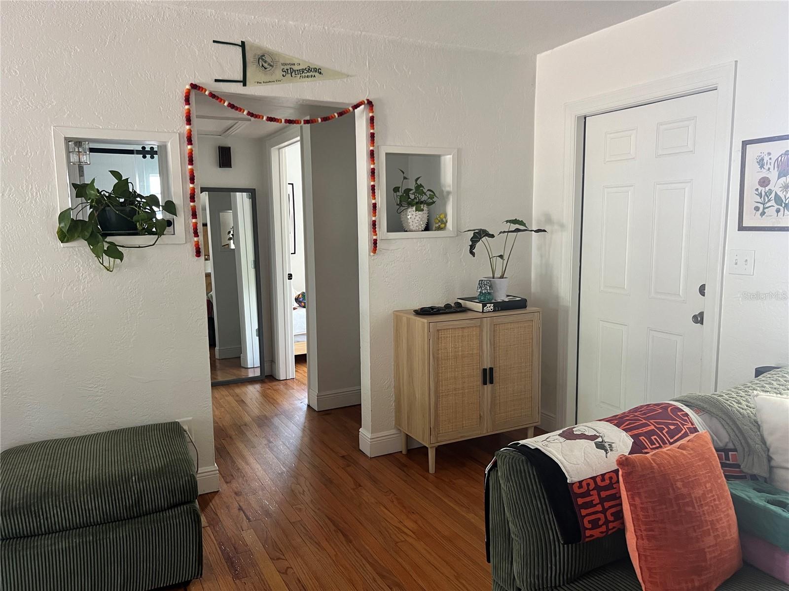 1419 46TH AVE N, ST PETERSBURG, FL, 33703