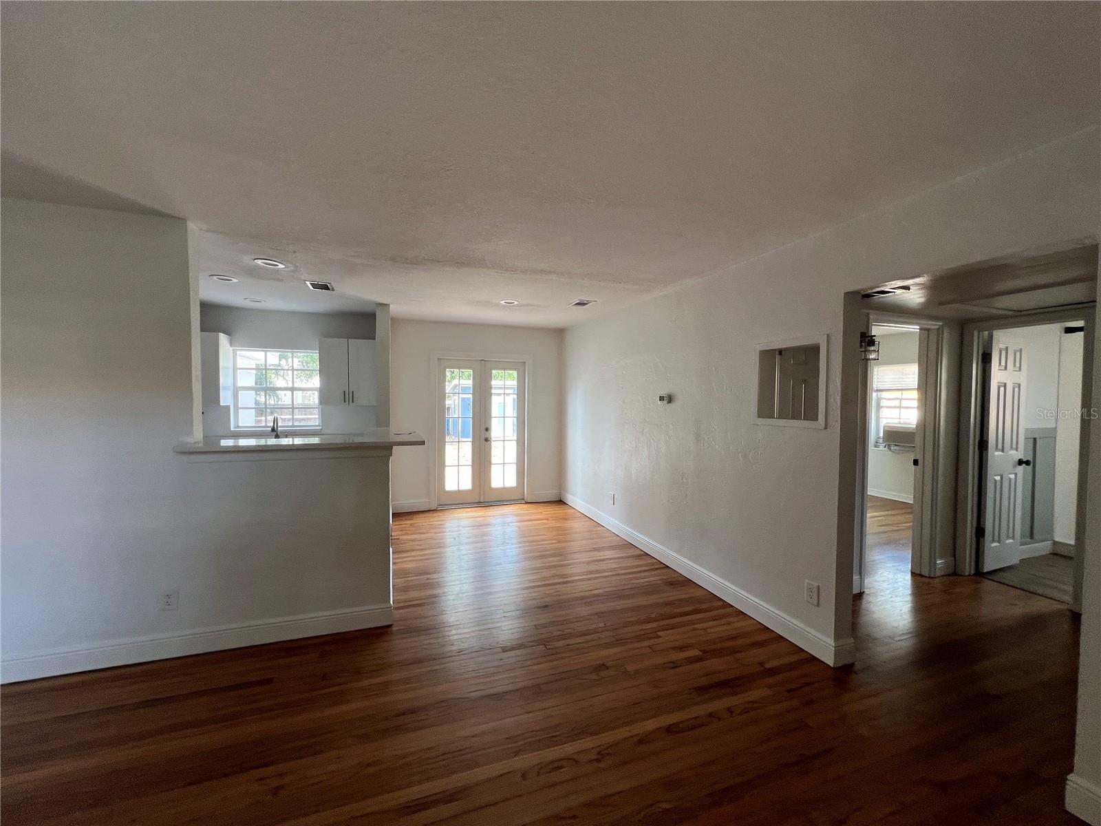 1419 46TH AVE N, ST PETERSBURG, FL, 33703