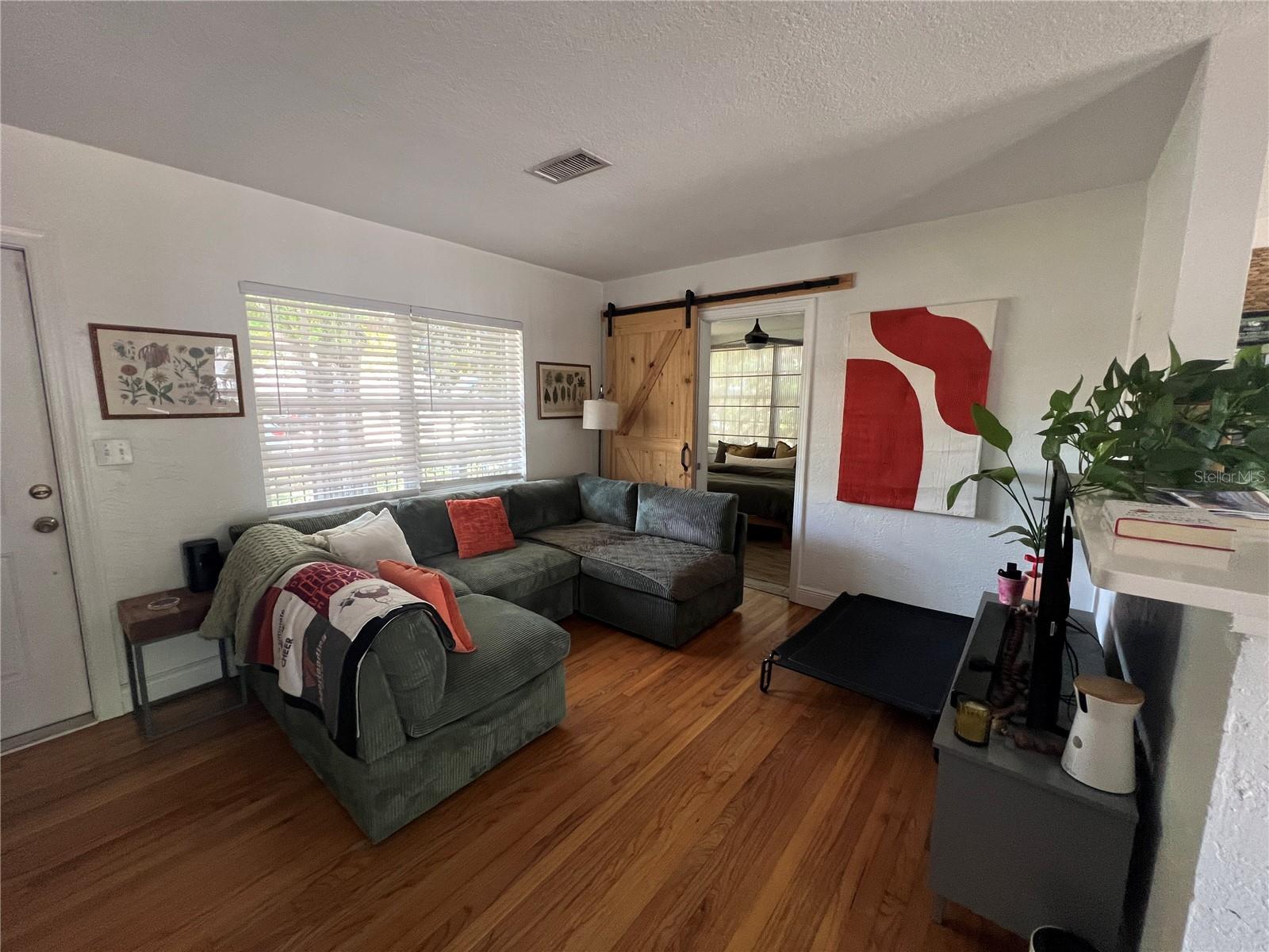 1419 46TH AVE N, ST PETERSBURG, FL, 33703