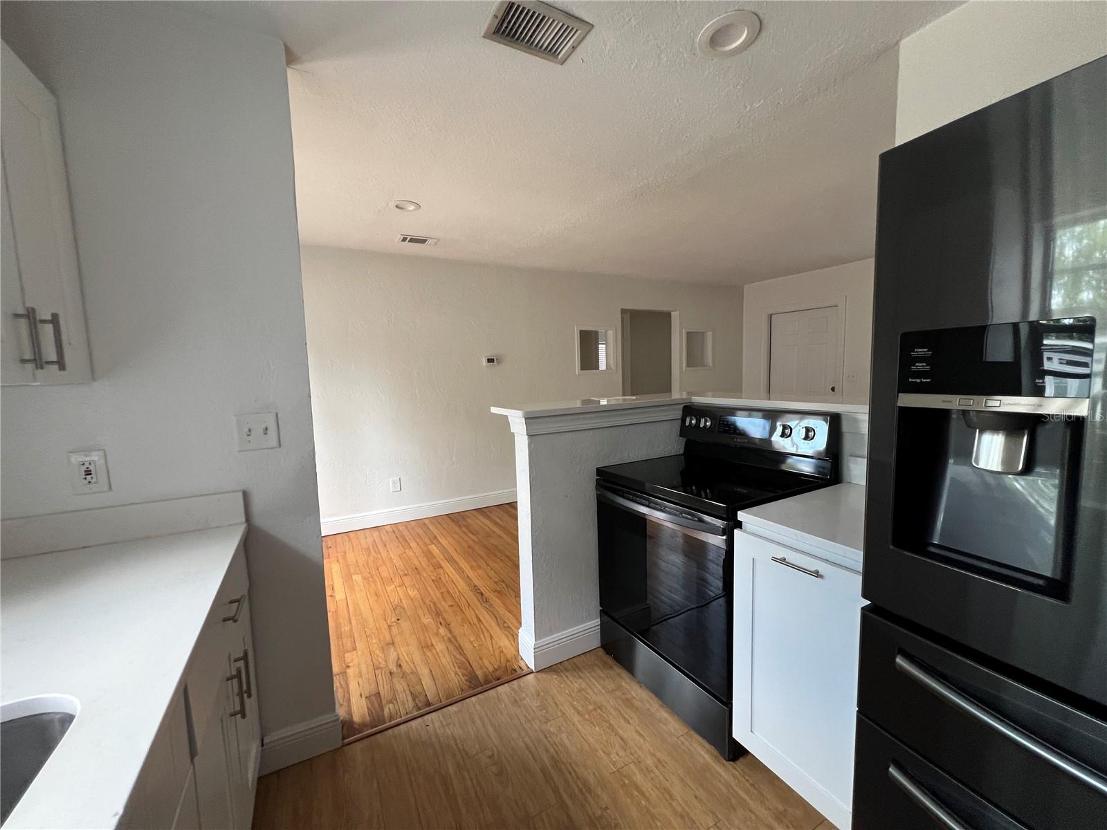 1419 46TH AVE N, ST PETERSBURG, FL, 33703