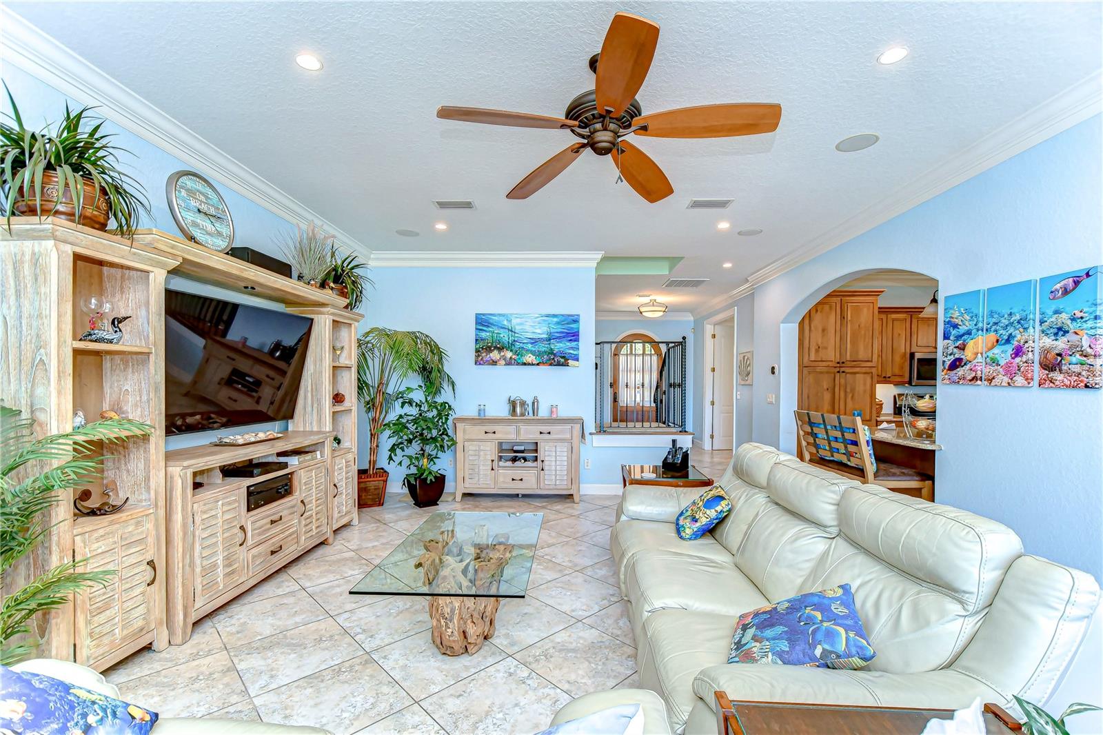 1324 ECKLES DR, TAMPA, FL, 33612