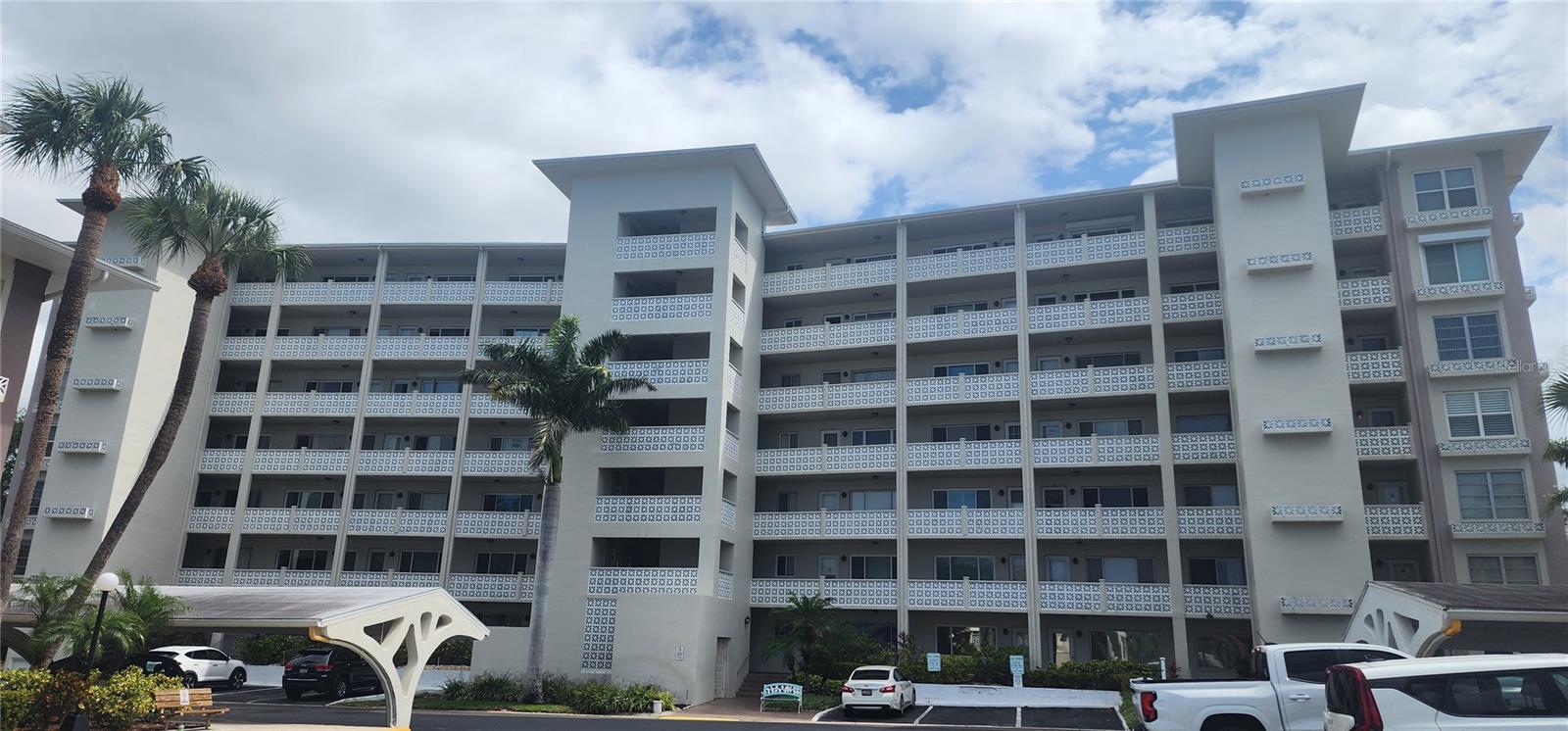 1235 S HIGHLAND AVE #5-402, CLEARWATER, FL, 33756