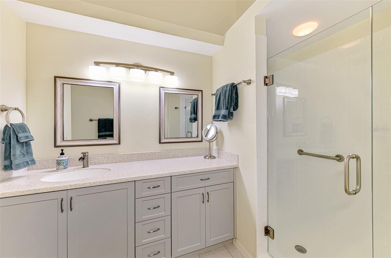 9470 HIGH GATE DR #2225, SARASOTA, FL, 34238