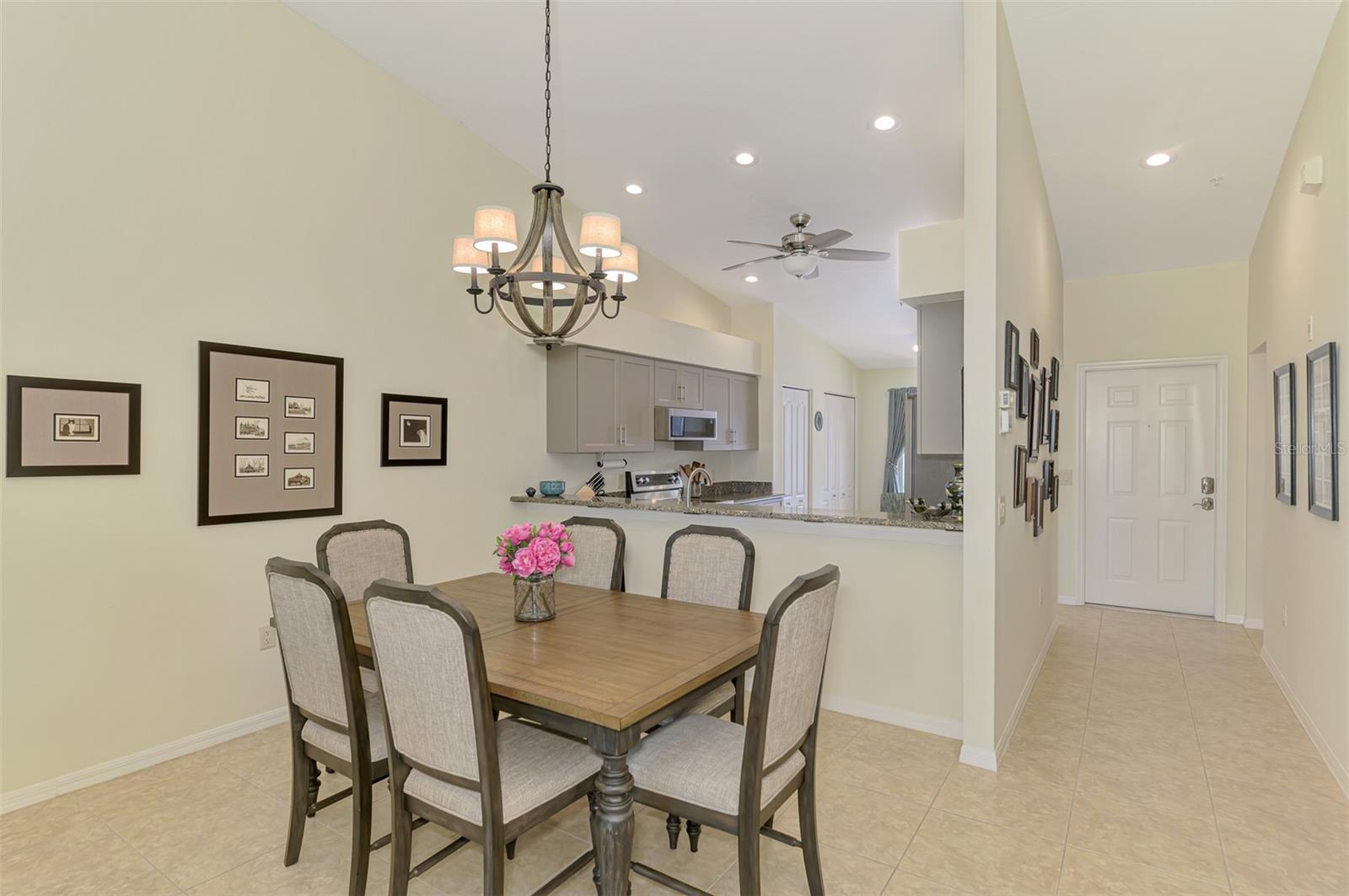 9470 HIGH GATE DR #2225, SARASOTA, FL, 34238